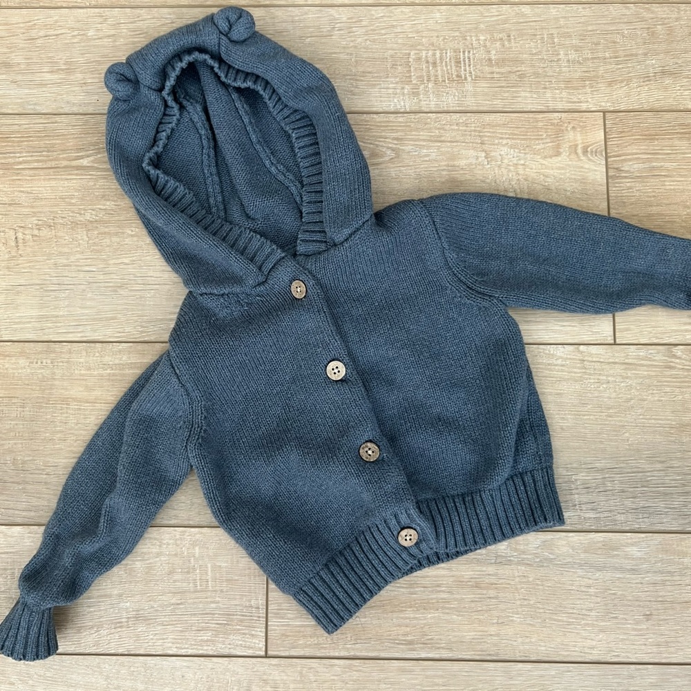 Little Earth knit sweater 9-12 month